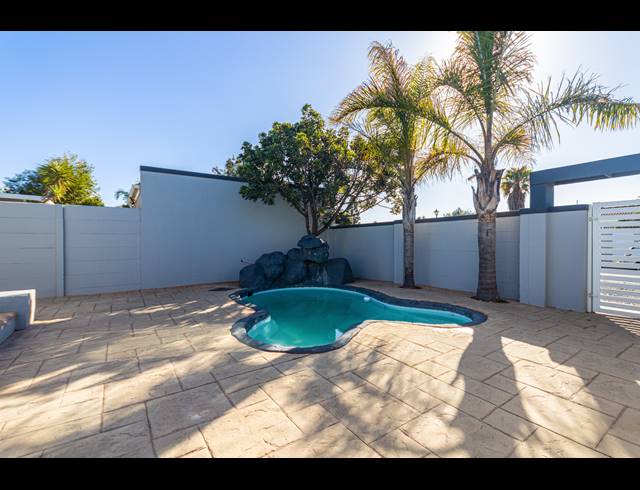 2 BEDROOM FREEHOLD SOLD IN SUNNINGDALE